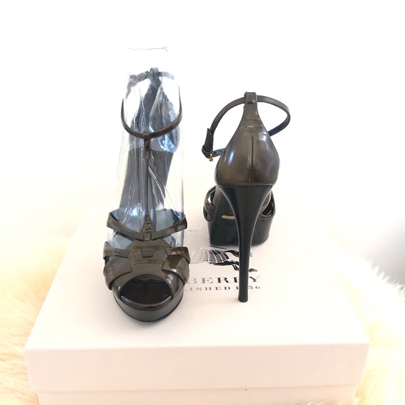 Burberry Heel, 39 - Picture 1 of 7